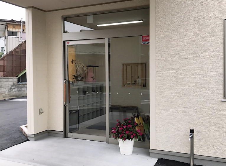 正面入口